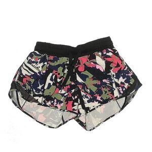 Lululemon Women's Hotty Hot Short Pop Cut Boom Juice Multi / Black